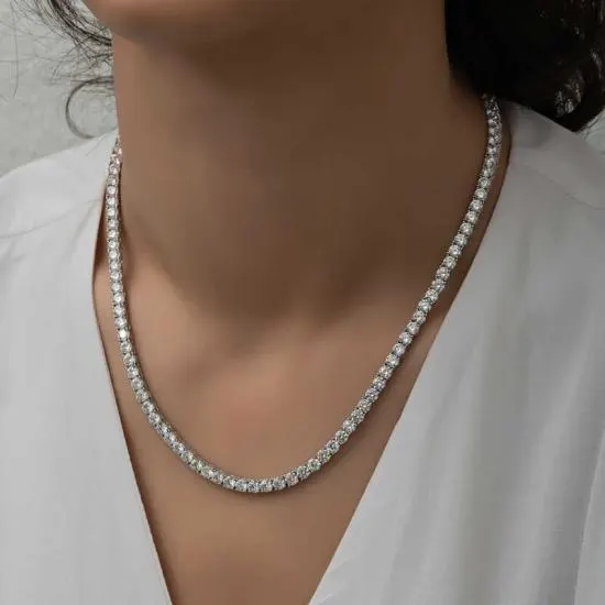 Gümüş 3 mm Beyaz Taşlı Su Yolu Kadın Kolye
