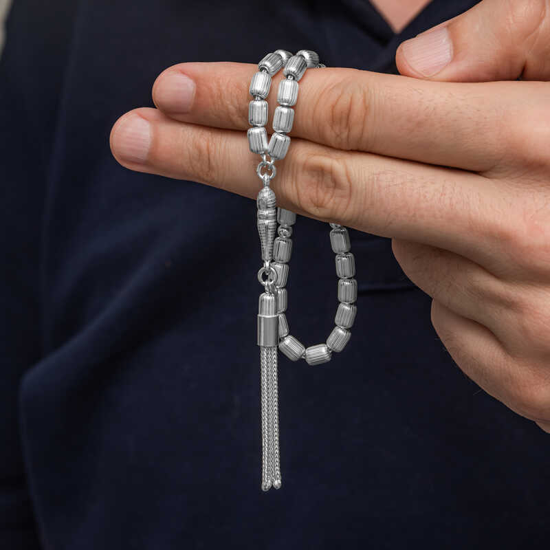 Gümüş Kapsül Kesim Çizgili Erkek Tesbih – Koleksiyonluk | 0,5 cm 0,5 cm 26 cm 17 gr
