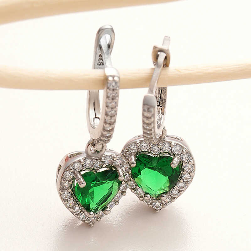 Gümüş Yeşil Taşlı Kalpli Kadın Küpe – Sevginin Simgesi | 925 Ayar | 0,9 cm 2,6 cm 4 gr
