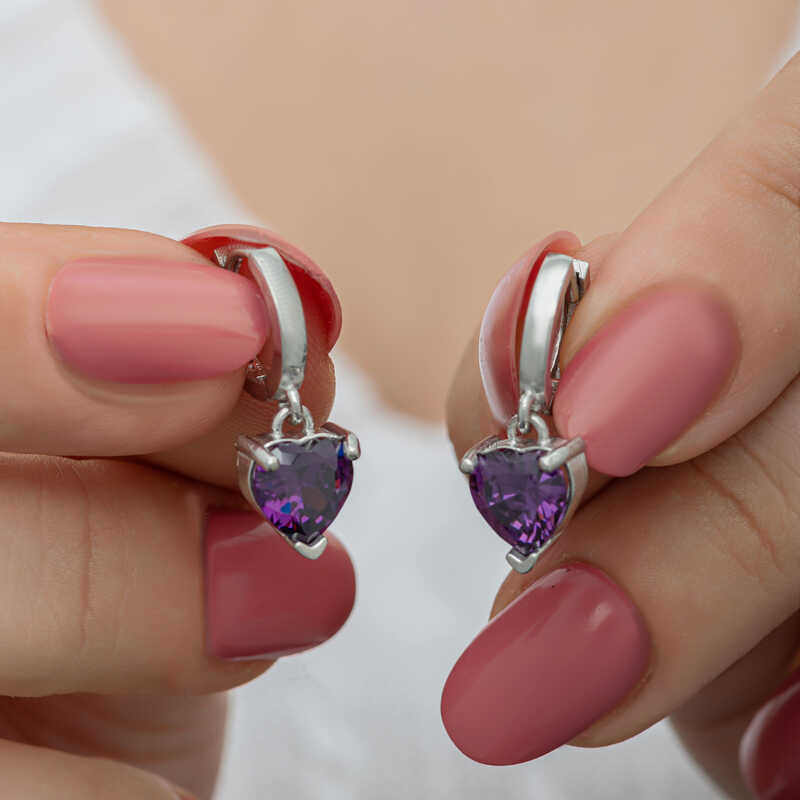 Gümüş Mor Taşlı Kalpli Kadın Küpe – Sevginin Simgesi | 925 Ayar | 0,9 cm 2,2 cm 4,1 gr
