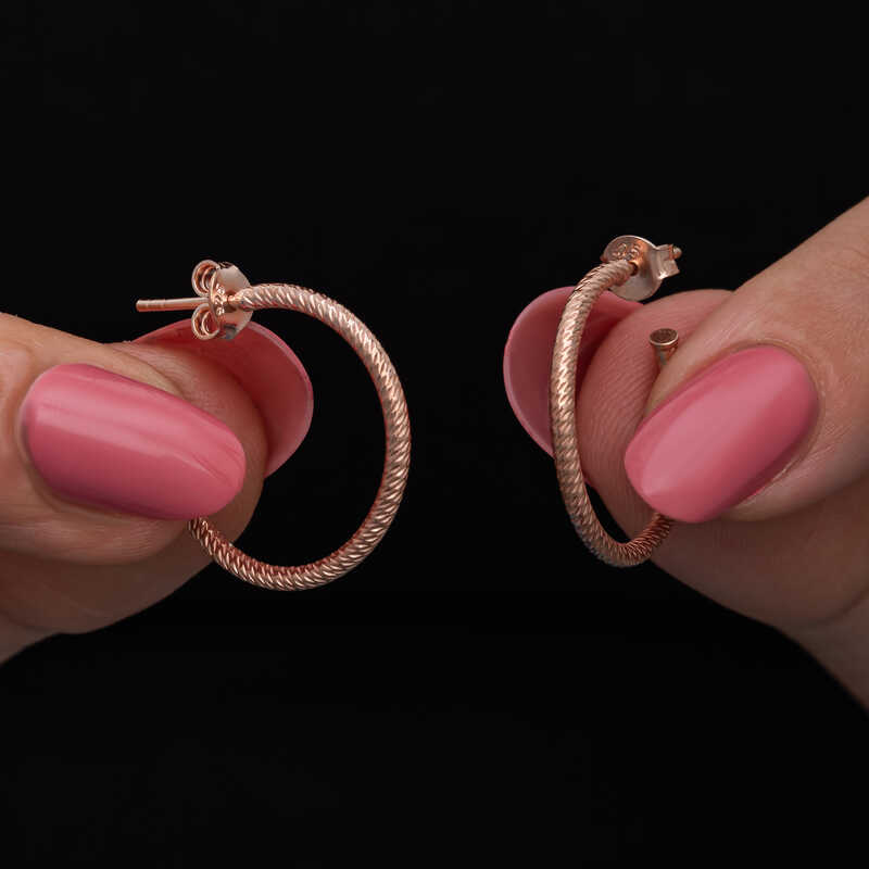 Gümüş Rose Kalemli Halka Kadın Küpe – Bütünlüğün Simgesi | 925 Ayar