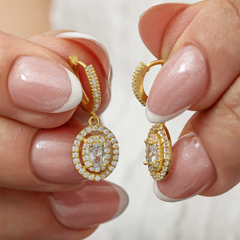 Gümüş Gold Oval Taşlı Sallantılı Küpe – Hareketli Işıltı | 925 Ayar