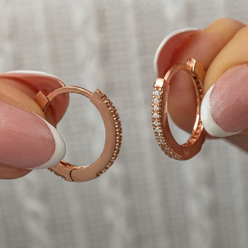 Gümüş Zirkon Taşlı Rose Oval Küpe – Zarif Dokunuş | 925 Ayar