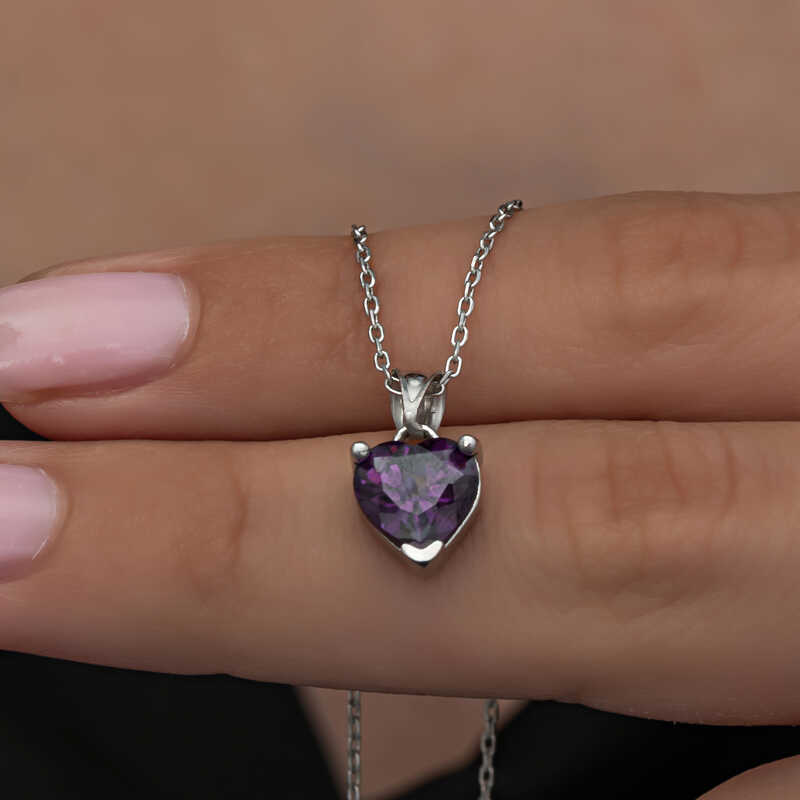 Gümüş Mor Taşlı Kalpli Kadın Kolye – Sevginin Simgesi | 925 Ayar | 0,9 cm 1,1 cm 50 cm 2,75 gr