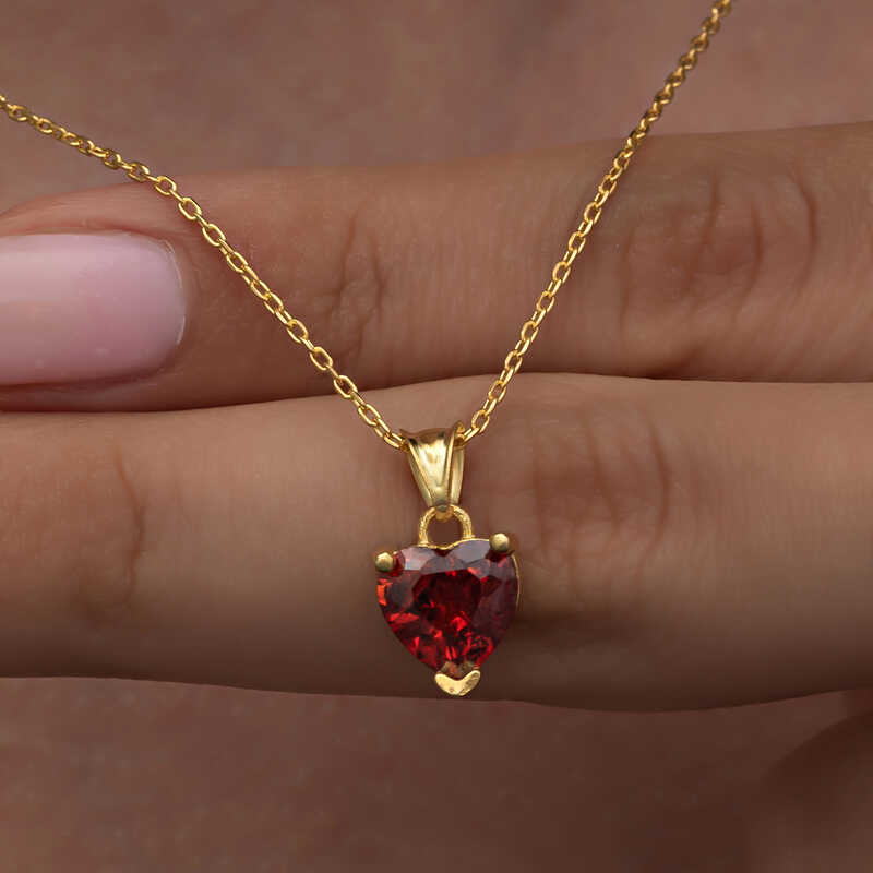 Gümüş Gold Kırmızı Taşlı Kalpli Kadın Kolye – Sevginin Simgesi | 925 Ayar