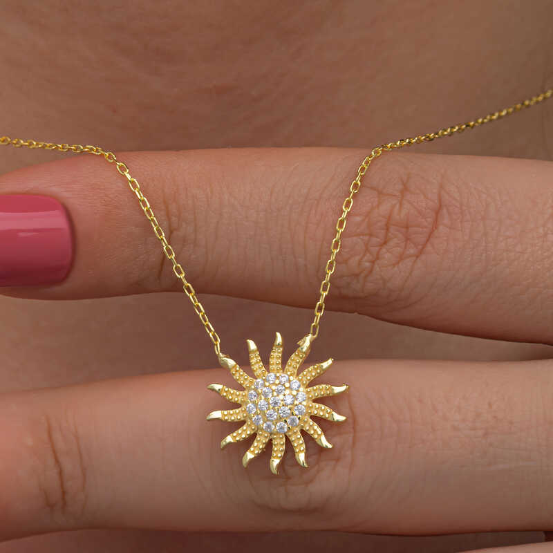 Gümüş Gold Güneş Kadın Kolye – Umudun Işığı | 925 Ayar | 1,5 cm 45 cm 2,3 gr