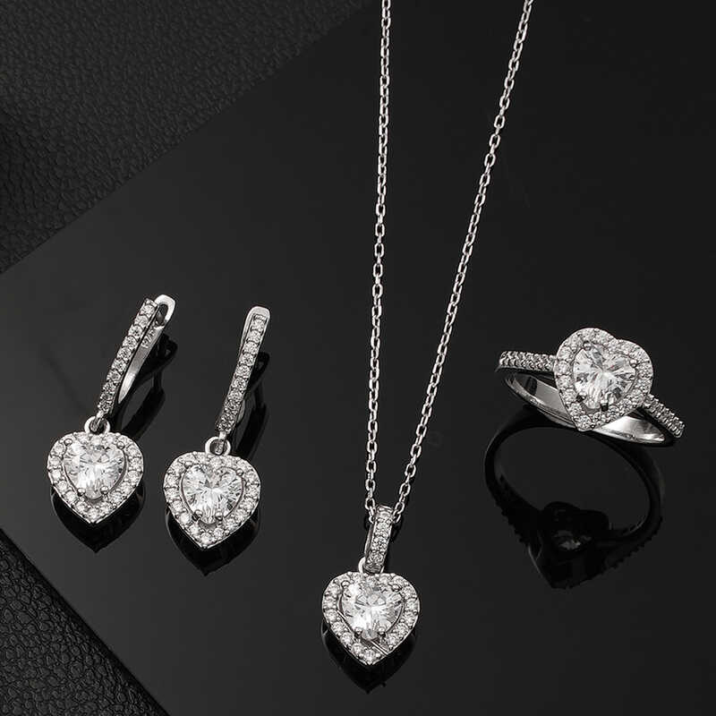 Gümüş Beyaz Taşlı Kalpli Kadın Set – Sevginin Simgesi | 925 Ayar | 2,1 cm 2,5 cm 3 gr 0,9 cm 1 cm 45 cm 0,9 cm 2,6 cm 10,1 gr